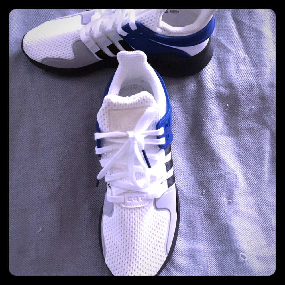 Adidas Sneakers